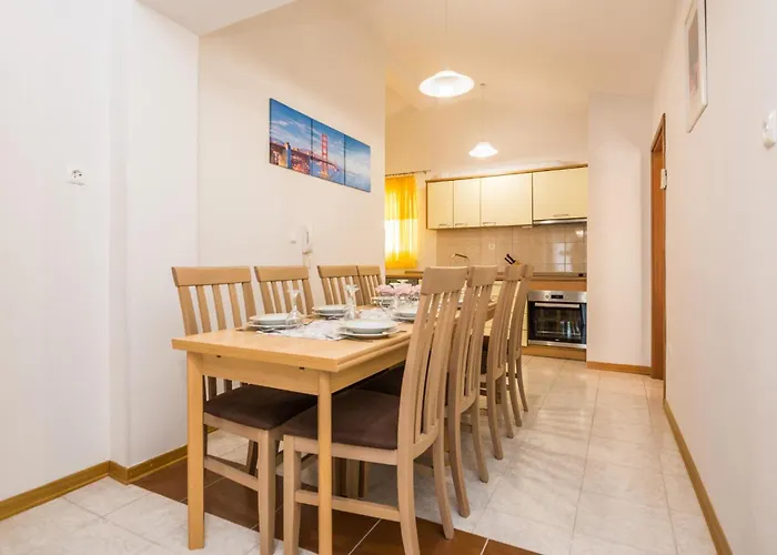 Apartment 7Ulica Br II Apartman